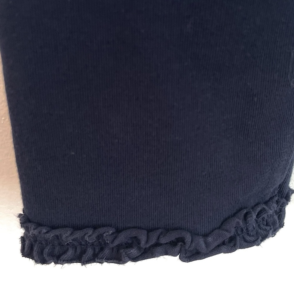 $5 💥Organic Like New Ruffle Trim Capri Cropped Leggings, Classic Navy